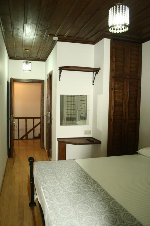 Tirilye Evi Otel Zeytinbagi Kültér fotó